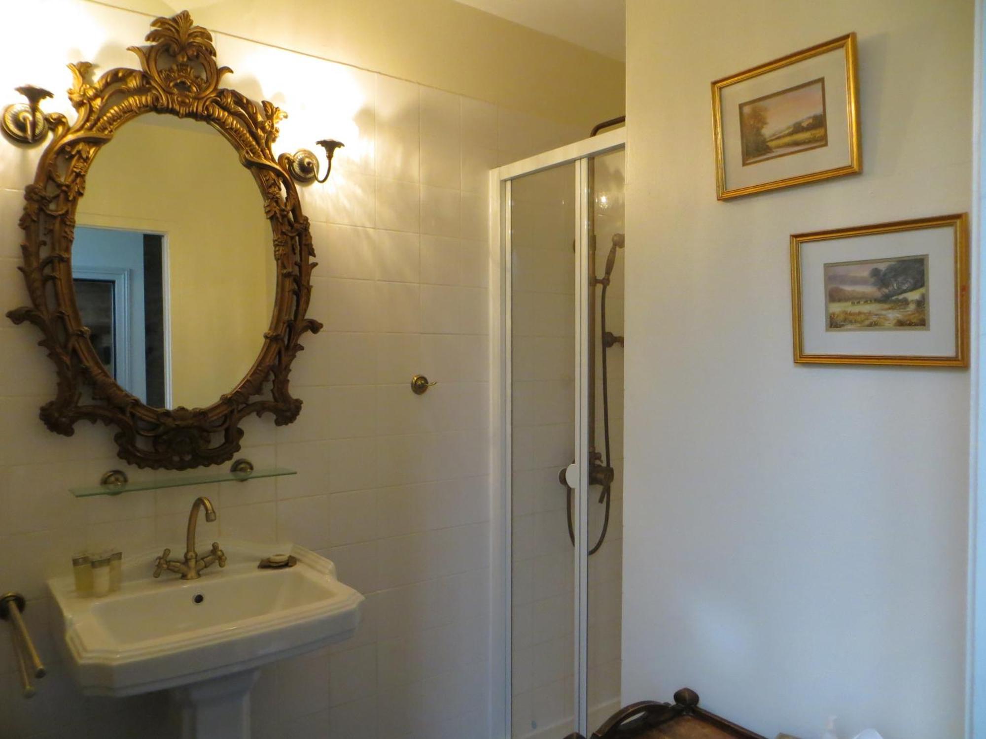 Le Bailli De Montsaugeon B&B 객실 사진