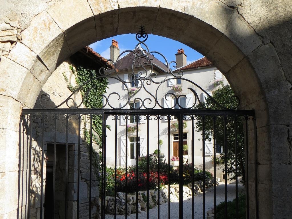 Le Bailli De Montsaugeon B&B 외부 사진