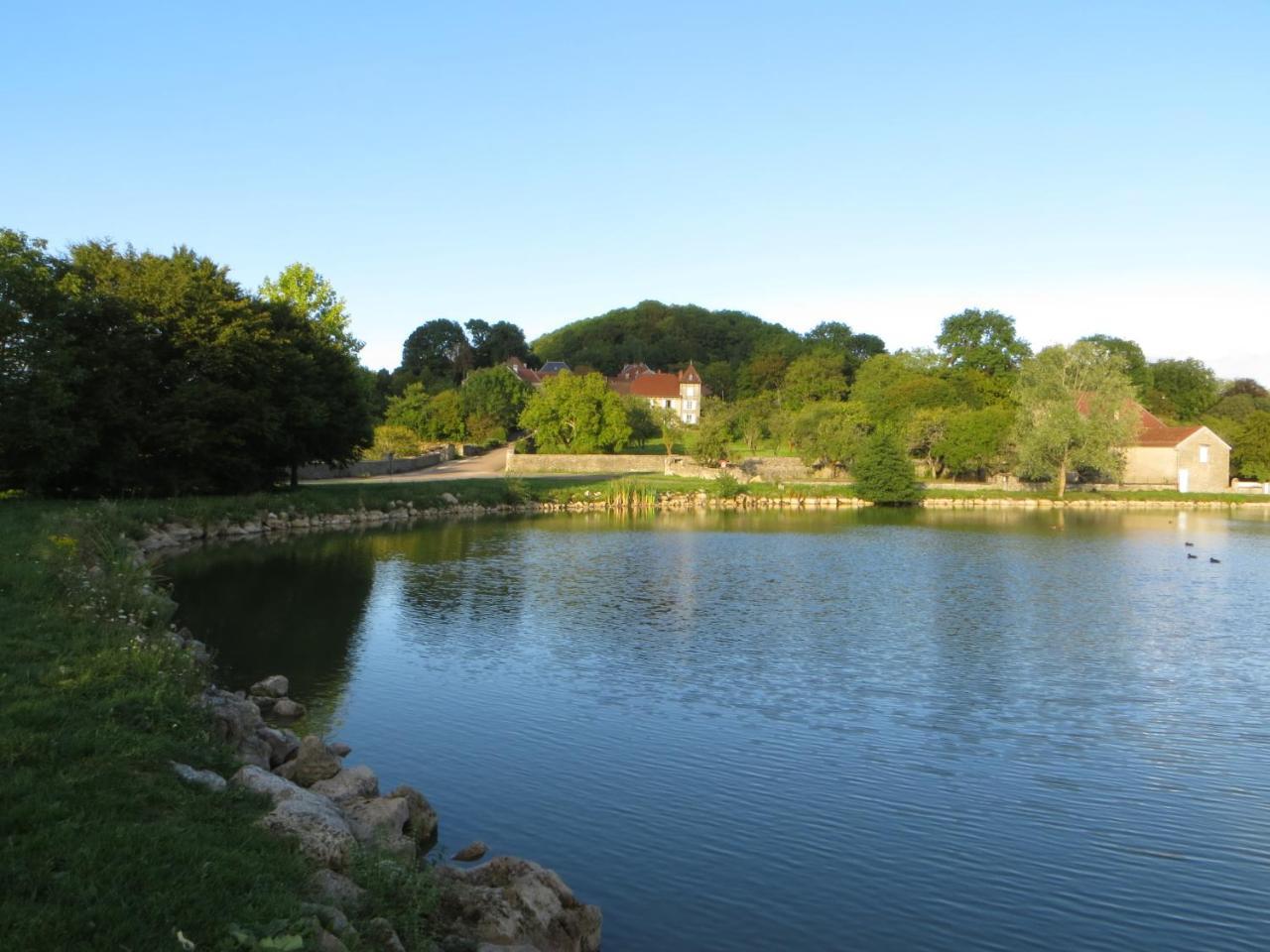 Le Bailli De Montsaugeon B&B 외부 사진